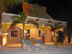 Hacienda Antigua Villa, 50m from Sandy Beach