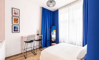 TurnKey I Main Bus Station Apartments