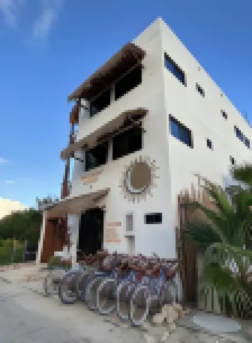 カサ テキオ ホルボックス by キン スタジオズ