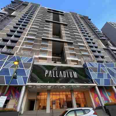 Executive 3Bedroom Palladium17 Hotel Exterior