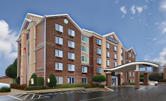 DoubleTree by Hilton Greensboro Airport