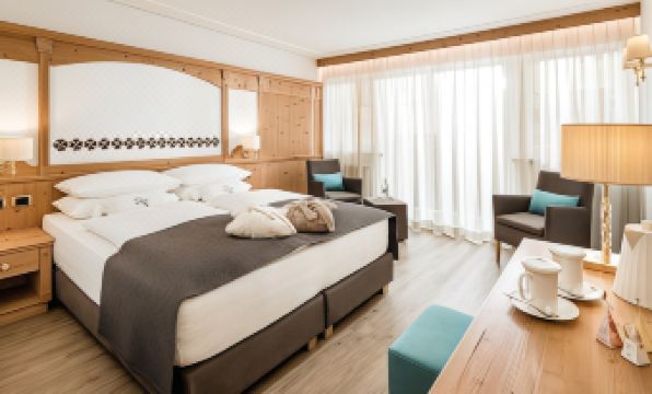 1. 지아르딘 부티크..