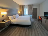 Motel 6 Sault Ste. Marie, ON