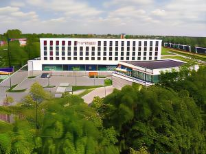 Hampton by Hilton Poznan Swarzedz