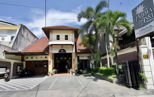 Ndalem Padma Guesthouse