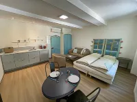 Carnets de Voyage Coté Studios Hotels in Tourtour