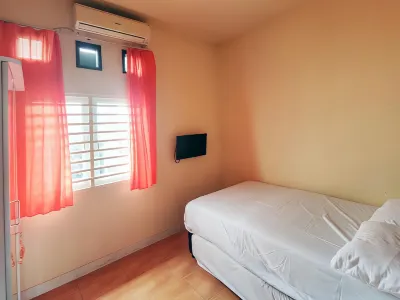 Chandra Graha Guesthouse Palu Hotels in North Lolu