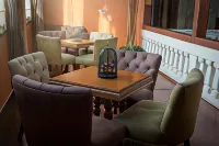Roka Plaza Hotel Boutique فنادق في أمباتو