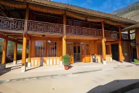 Hmong Sister House and Trekking Hotels in Hau Thao