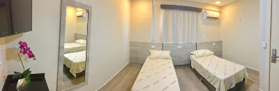 Hotel Avalon Maringá Econômico Hotels in Маринга