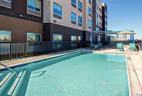 Tru by Hilton Coppell DFW Airport North - Pools