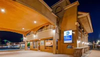 Best Western Rancho Grande Hotels near Desert Caballeros Western Museum