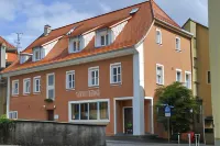 Hotel Garni Viktoria - Parking