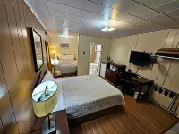Parkway Motel & European Lodges Hotels in Pincher Creek