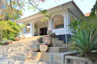 Africa House Malawi - 2-Star