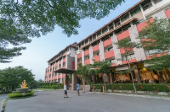 The Charm Boutique Resort and Hotel Hotel berhampiran Thai Lion Air Ramp KKC