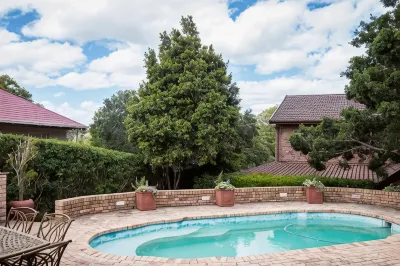 Jenny's Guest House Отели в г. Grahamstown