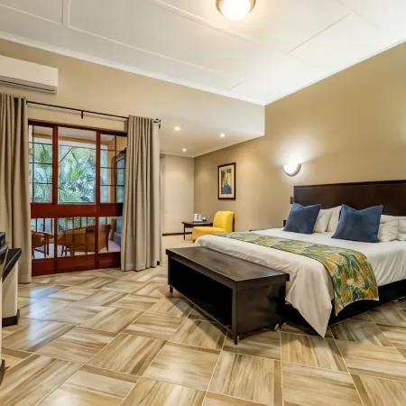 Hotel Numbi & Garden Suites