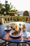 Logis Hôtel la Bellaudière - breakfast