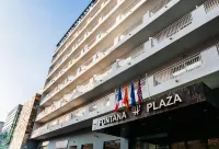 Hotel Fontana Plaza فنادق في La Mata