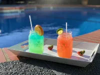 La Quinta Inn & Suites by Wyndham Seattle Federal Way - Pools