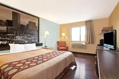 Super 8 by Wyndham Baltimore/Essex Area