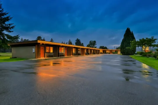 Arbutus Grove Motel