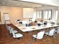 Heidehotel Lubast Hotels in Kemberg