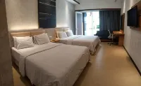 Grand Cahaya Hotel Pangandaran - بار