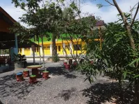 ST Mansion Hotels in Don Sak
