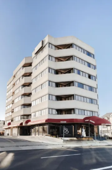 Stamford Suites