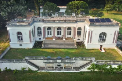 Chateau de Pourpry Hotels in Fiac