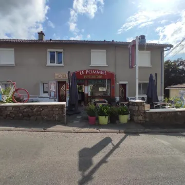 Hôtel le Pommeil
