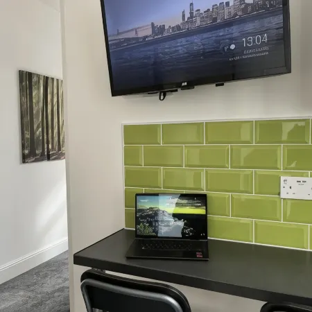 Modern 1 Bed Studios for Comfy Stay in Preston