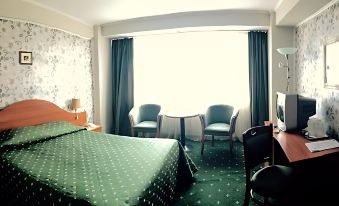 Hotel Millenium