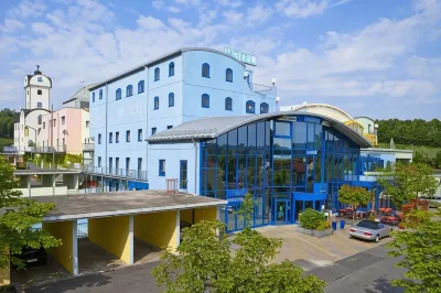 Hotel Strohofer Hotels near Freizeit-Land Geiselwind