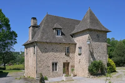 Domaine du Vidal Hotels in Altillac