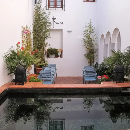 ApartaSuites Alberca Deluxe
