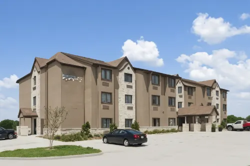Microtel Inn & Suites by Wyndham Gonzales TX Hotels in Gonzales County