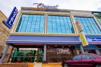 Elegant Hotel Hotels near 長德文教館