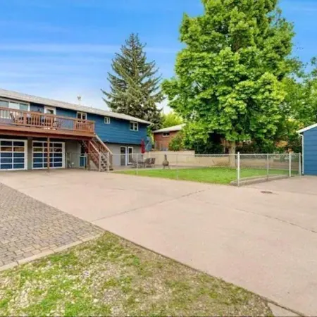 Longmont Getaway with Private Entrance
