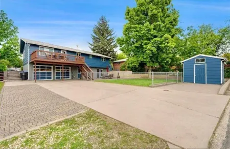 Longmont Getaway with Private Entrance