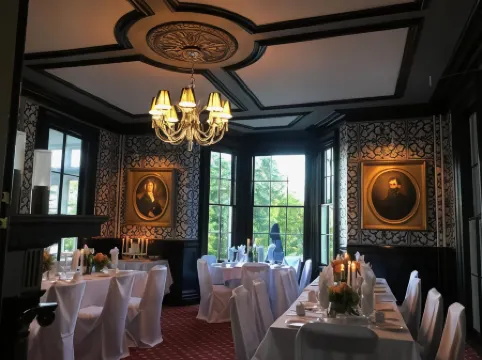 Inn at Taughannock Falls