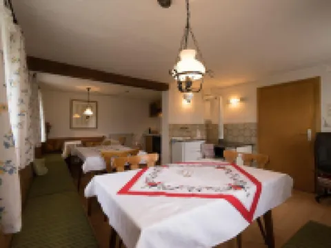 ハウス アム ヴァルデスランド レーゲンのホテル