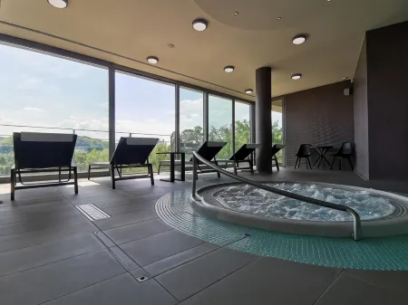 Hotel Rajská Zahrada Отели в г. Олешніце в Орліцкіх горах