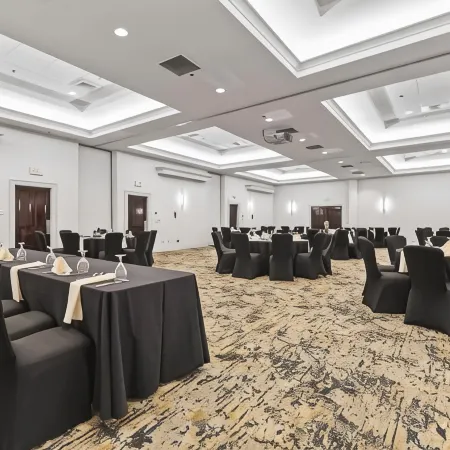 DoubleTree by Hilton Hotel Columbus
