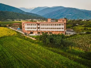 Chateau Artwine