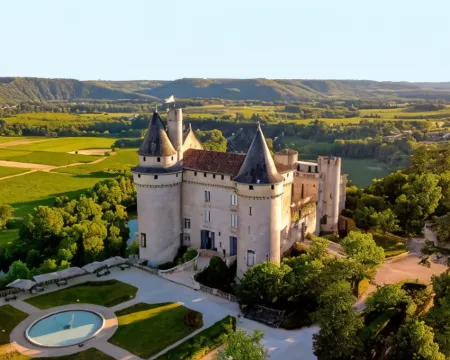 Château de Mercuès Hotels in Mercues