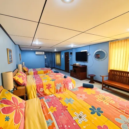 Big House Kohsichang Отели рядом с достопримечательностью «Ко Си Чанг»