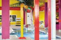 Comfort Suites Regina - Pool